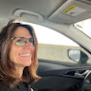 Meet your Posher, Holly